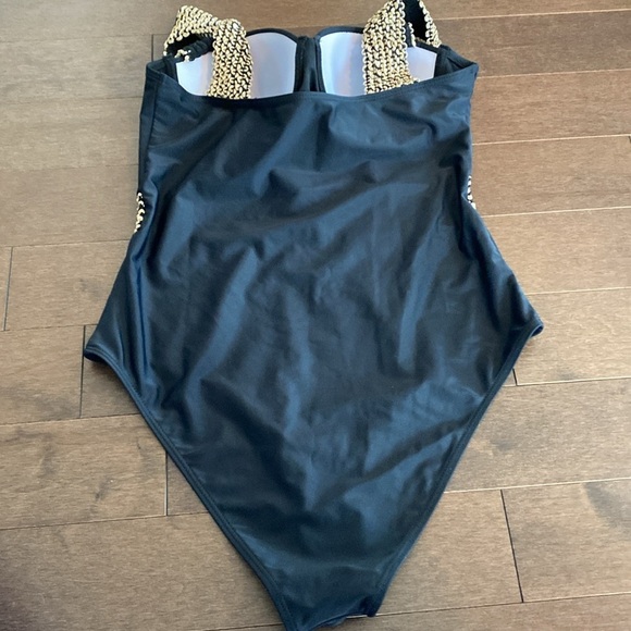 Black One-Piece Swimsuit Sz M - Picture 7 of 14